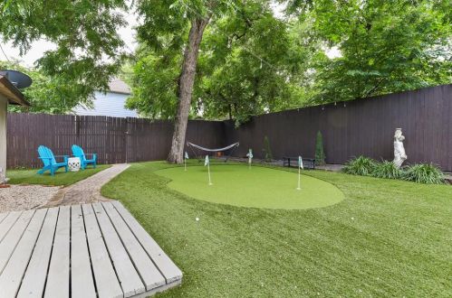 4332 Avondale Ave, Dallas TX  75219-3115 exterior