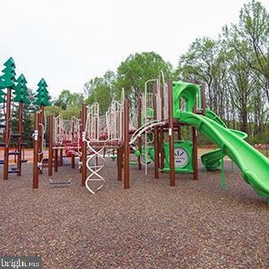 9621 Hastings Dr, Columbia MD  21046-1904 exterior