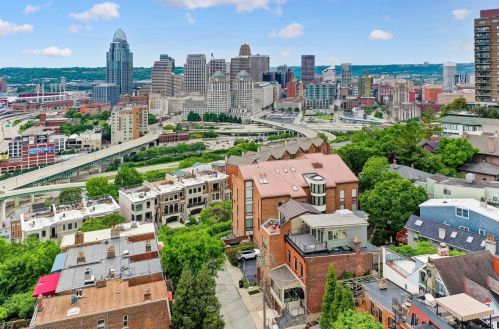 9 Filson Pl, Cincinnati OH  45202-1612 exterior