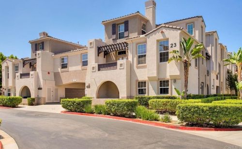 746 Almond Rd, San Marcos, CA 92078-5377