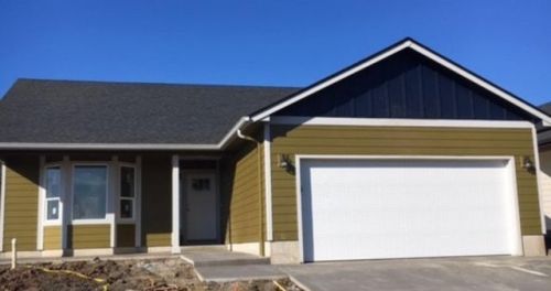 360 8th St, Alpine, OR 97456