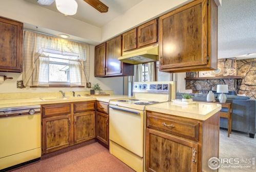 4665 Hogan Dr, Fort Collins CO  80525-3703 exterior