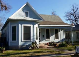 1006 Willow St, Austin TX  78702-4239 exterior