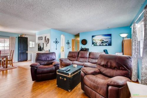 9314 Christina Ln, Lakeside, CA 92040-3638