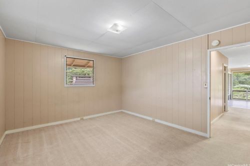 3430 Kaohinani Dr, Honolulu HI  96817-1022 exterior