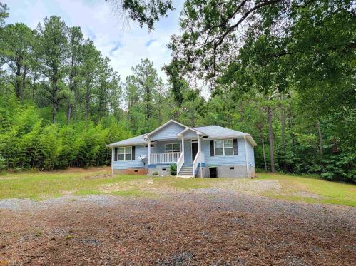 415 Clarke St, Talbotton, GA 31827-2731