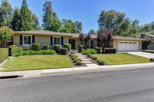 4209 Stencar Dr, Fair Oaks, CA 95628-6928