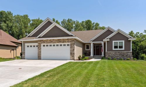 785 Oday Dr, Jordan, MN 55352-9610