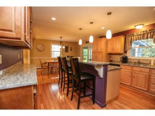 10 Matthew Patten Dr, Manchester, NH 03110-6114