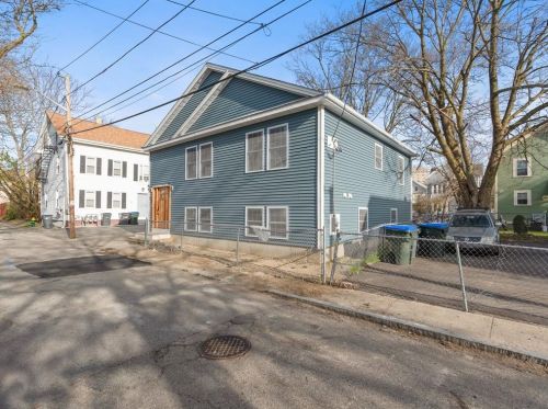 58 Wayne St, Providence, RI 02908-3736