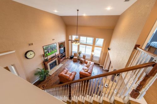 3609 Cimarron Dr, Carrollton TX 75007-6304 exterior