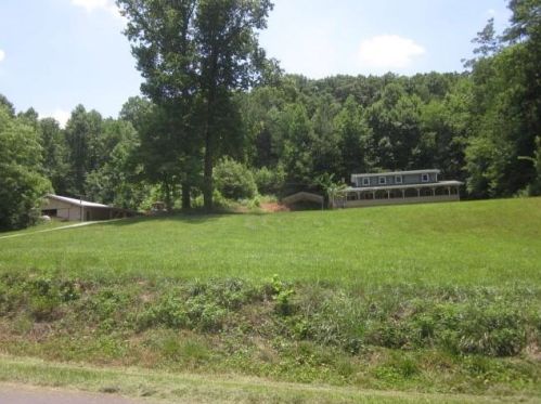 892 Sutton Rd, White Stone, GA 30175-3267