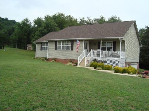 150 Daytona Dr, Hardy, VA 24101-3806