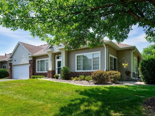 17701 38th Ave, Minneapolis, MN 55446-2935