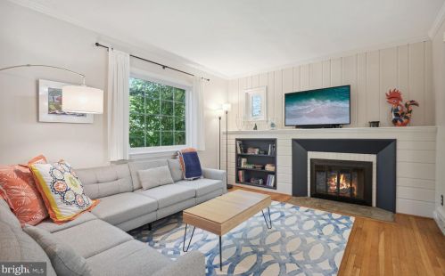 2400 Seminary Rd, Silver Spring MD 20910-1368 exterior