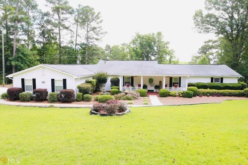 649 Buck Creek Rd, Jackson, GA 30233-6576