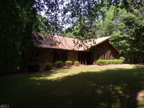 2699 Dennard Rd, Conyers, GA 30013-1179