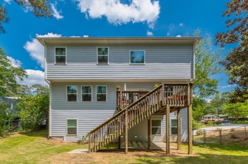 1648 Beacon Hill Blvd, Atlanta GA  30329-2556 exterior