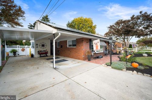 236 Memorial Ave, Haddonfield NJ 08033-2952 exterior