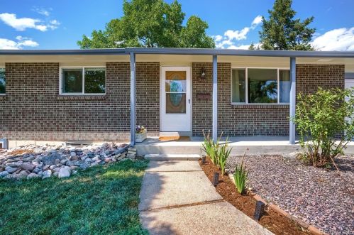 589 Douglas Dr, Denver, CO 80221-4434