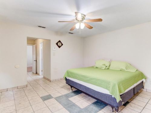 1602 Crest Ridge Dr, Dallas TX  75228-3203 exterior