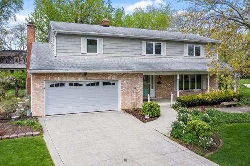 1017 Royal Blackheath Ct, Naperville, IL 60563-2305