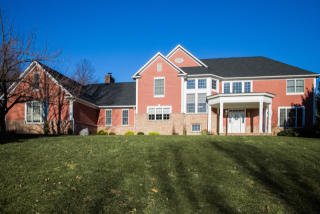 3 Blue Cliff Dr, Lebanon, NJ 08833-3247