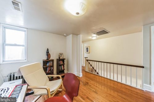 1917 10th St, Philadelphia PA 19148-2358 exterior