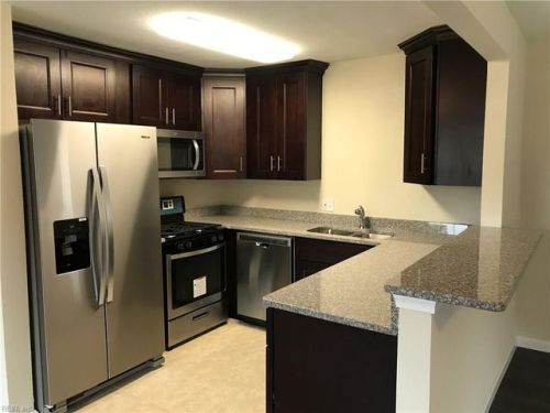 2433 Rankin Ave, Norfolk, VA 23518-3216