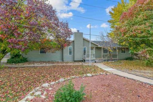 1001 Wirth St, Augusta, KS 67010-1485