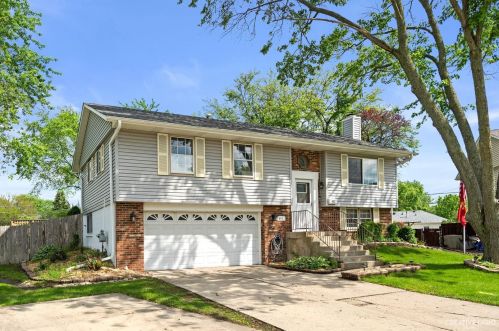 412 Beebe Ct, Streamwood, IL 60107-3017