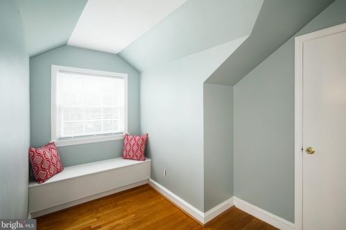 348 Kings Hwy, Tavistock NJ 08033-1205 exterior