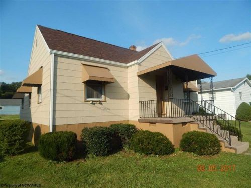 1203 Fleming Ave, White Hall, WV 26554-2343