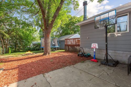 309 Haskell St, Saint Paul MN  55118-1603 exterior