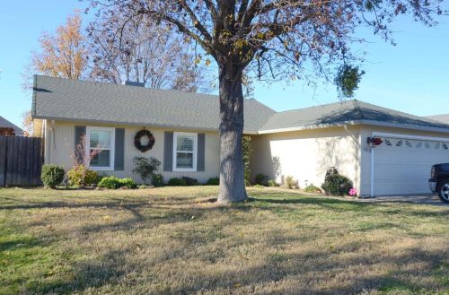 1515 Zinfandel Dr, Lodi, CA 95242-4563