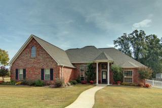 6710 Countryside Dr, Texarkana, AR 71854-2410