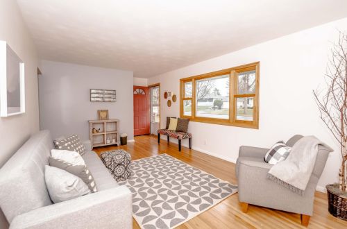 1225 Belmont Ln, Saint Paul MN  55109-3406 exterior