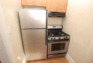 1021 Park View St, Los Angeles CA  90006-2051 exterior
