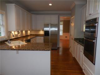 255 Ledgemont Ct, Atlanta GA  30342-2097 exterior