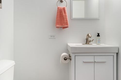 820 Elizabeth Ln, Pingree Grove IL  60140-7715 exterior