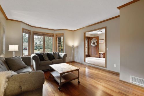 8743 Highwood Way, Saint Paul MN  55124-9456 exterior