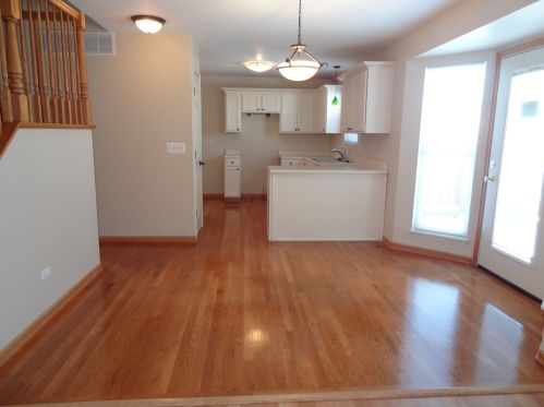 1711 Whispering Oaks Dr, Plainfield IL  60586-6523 exterior