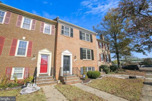 7002 Leebrad St, Springfield, VA 22151-3508