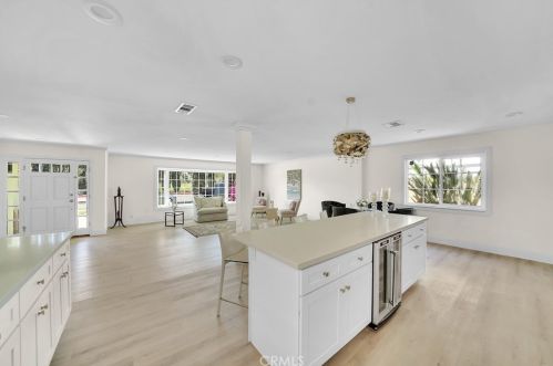 5771 Heil Ave, Huntington Beach CA  92649-3771 exterior