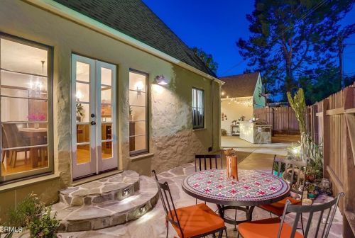 1367 Sonora Ave, Glendale CA  91201-1411 exterior
