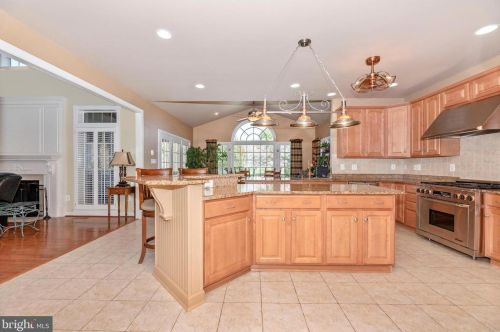 7 Farmstead Pl, Middletown MD  21769-7742 exterior