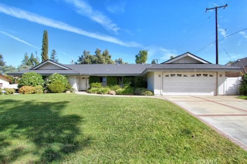 377 Franklin Ave, Redlands, CA 92373-6874