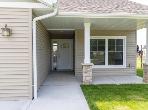 500 1st Ave, Hayfield, MN 55940-8838