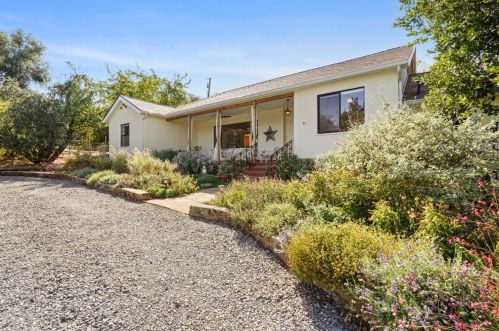 60 Lincoln Way, Auburn, CA 95603-4414
