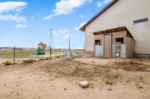 1392 Moonbeam Dr, Pueblo CO  81007-1248 exterior